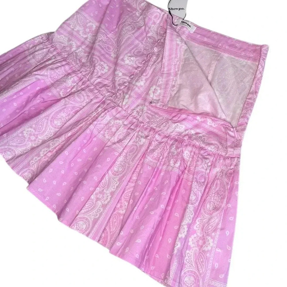 Showpo Noemi Mini Skirt in Pink Scarf Print - NWT - Size 12 - Picture 4 of 4